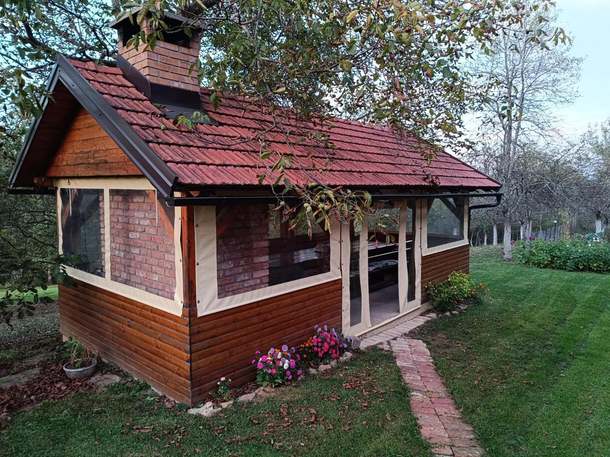 Skrad Holiday Home "Sleme" With Jacuzzi, Big Garden And Arbor With Fireplace מראה חיצוני תמונה