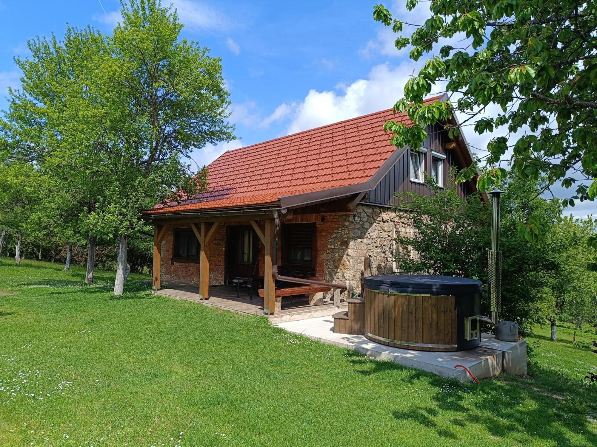 Skrad Holiday Home "Sleme" With Jacuzzi, Big Garden And Arbor With Fireplace מראה חיצוני תמונה
